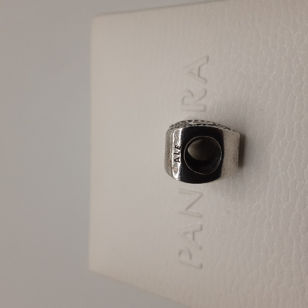 Authentic Pandora Sweetheart Charm - Excellent Used Condition - Picture 4 of 9